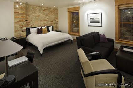 Donaldson Hotel Fargo